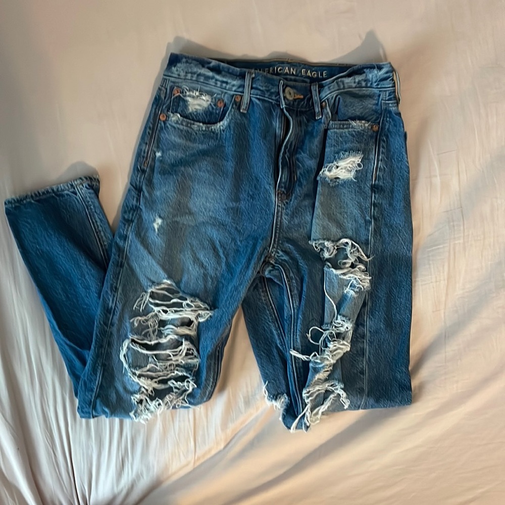 american eagle ripped skinny jeans